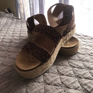 Platform cheetah sandals